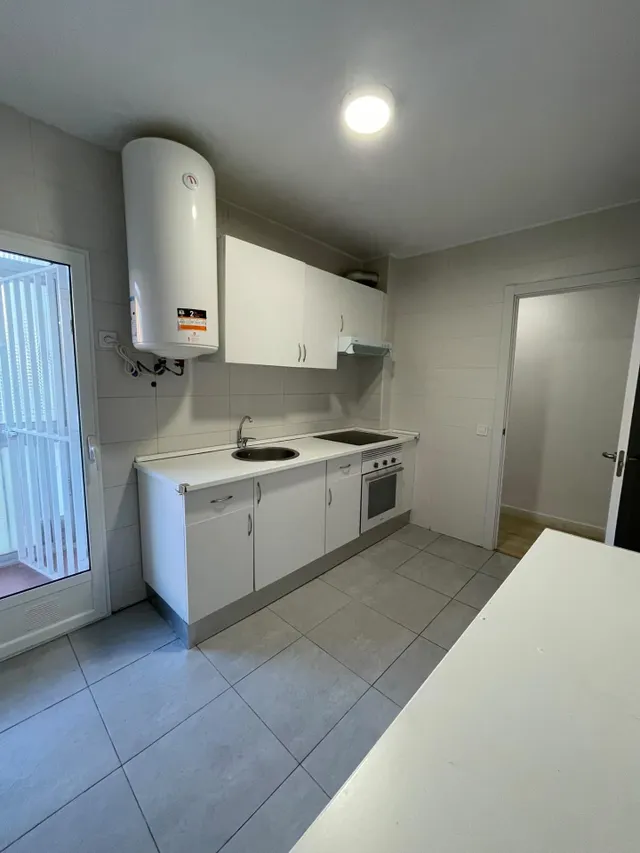 Piso reformado de 3 habitaciones con dos terrazas — 6