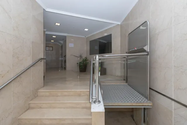 Amplio y luminoso piso en el corazón de Málaga — 23