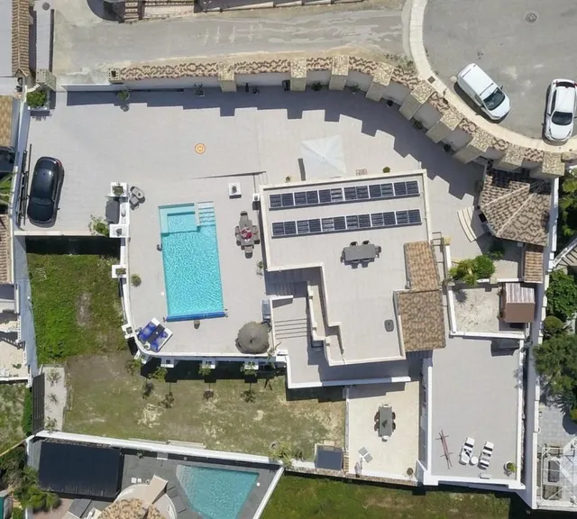 Hermosa villa con dos apartamentos separados y un estudo — 3