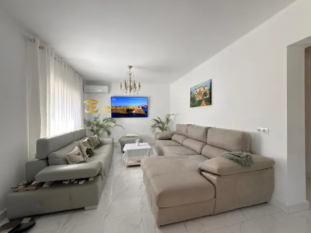 MARAVILLOSO CHALET DE 4 DORMITORIOS EN TORRECILLA — 12