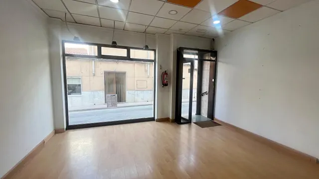 Local comercial en esquina en la mejor zona de Totana — 12