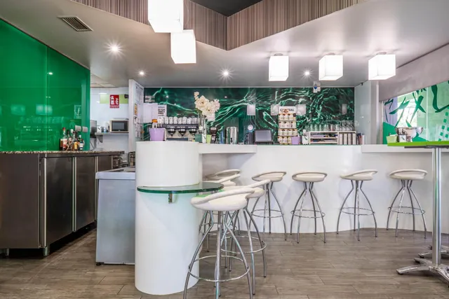 Venta de cafetería La Contraviesa de 160 m2  junto a Alcampo — 7