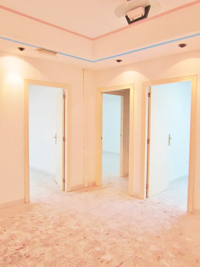 Oportunidad invesores!!! Gran local comercial de 300 metros en la Av. de Denia. — 12