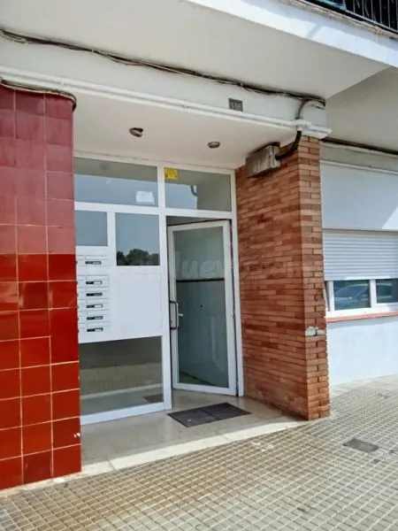 SE VENDE PISO OKUPADO EN Calle Major Nº 336 Salt (Girona) - foto 2