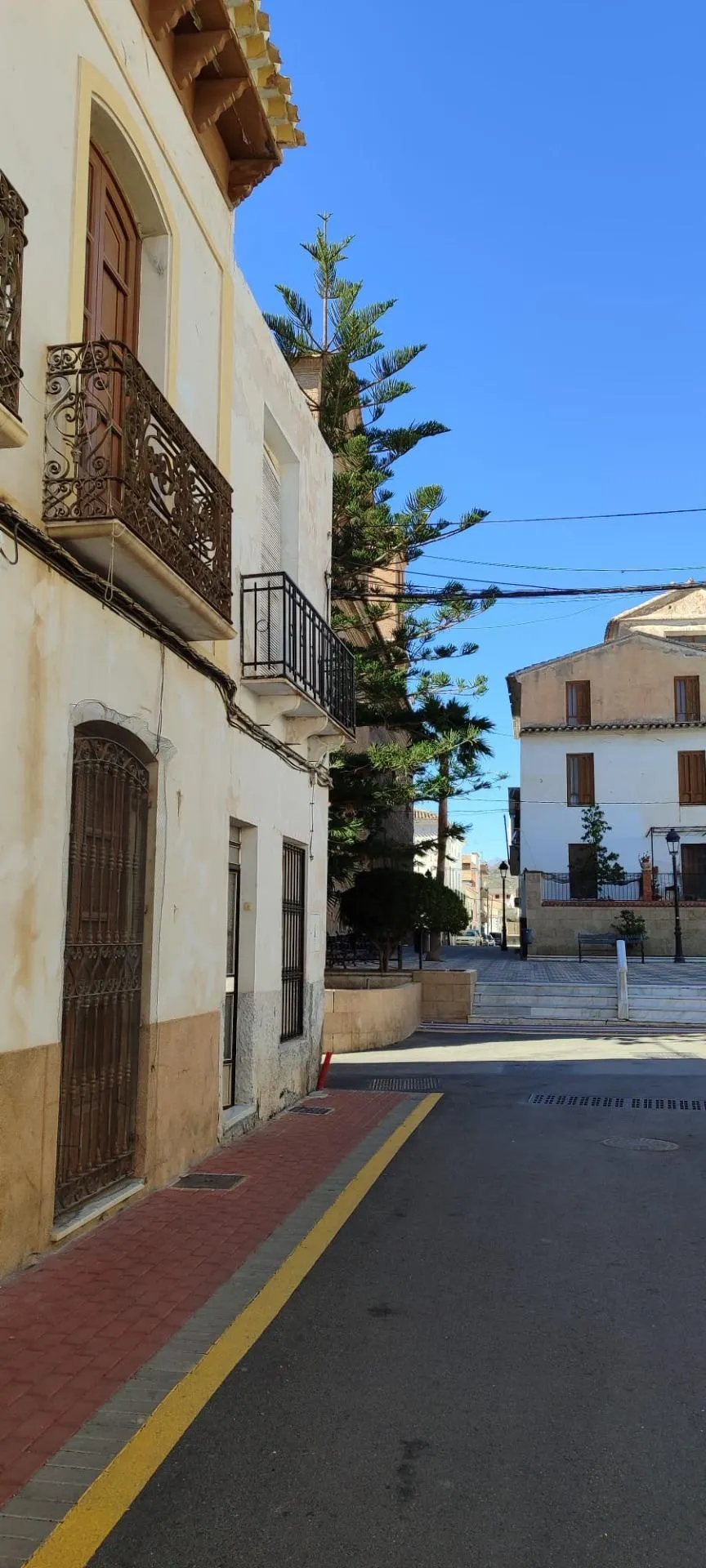 SE VENDE  CASA EN CANTORIA ( ALMERÍA ), DE 5 habitaciones Y GARAJE.