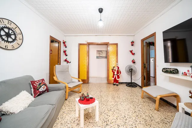 Casa con enorme potencial en Foners — 23