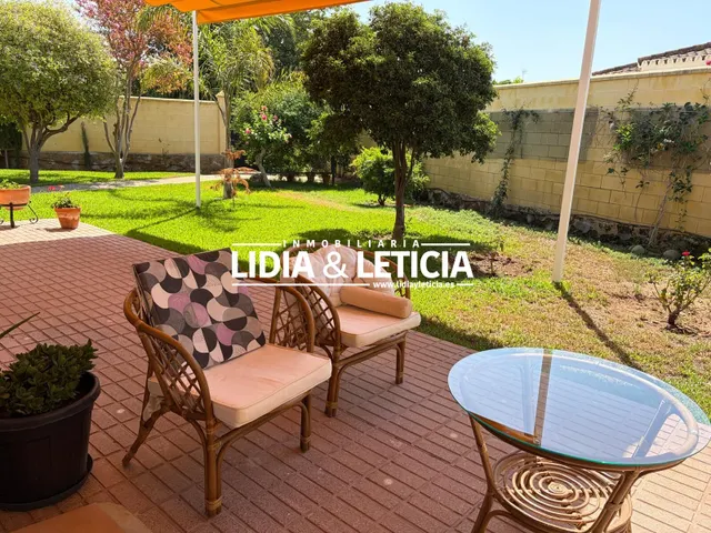 Fantástico Chalet en una sola planta — 44