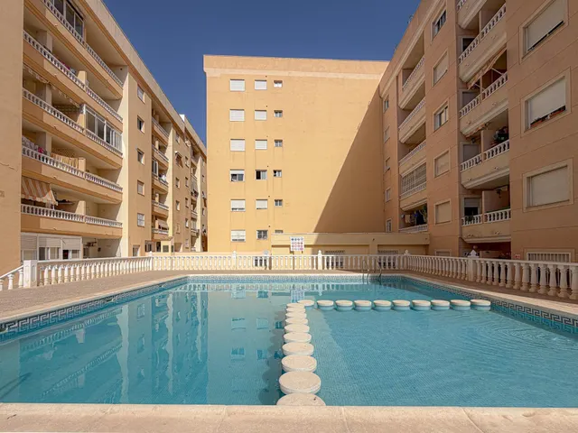 Centro! Encantador Atico con gigantesca terraza e impresionantes vistas panorámicas y a laguna rosa + Piscina comunitaria — 36