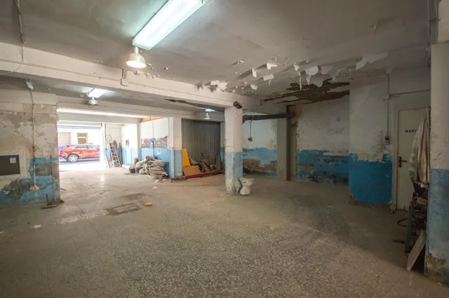 Local comercial de 333 m2 con gran patio de 200 m2 en calle Haití — 6
