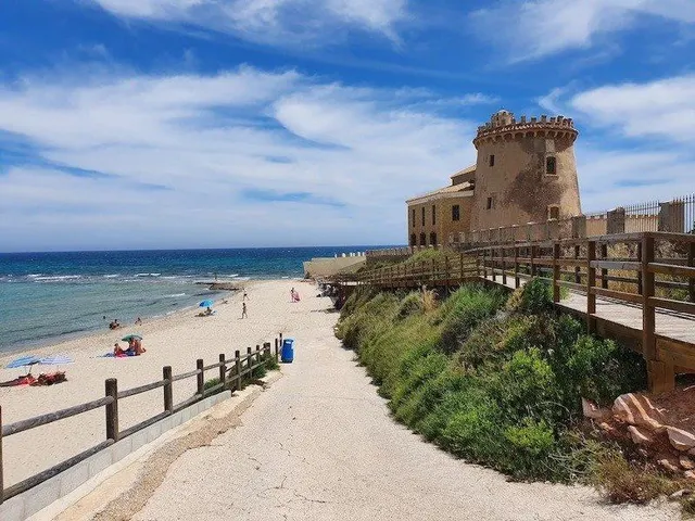 VILLA DE OBRA NUEVA EN TORRE DE LA HORADADA — 14