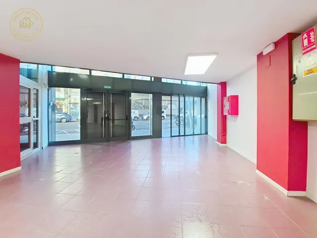 Nave industrial con despachos en venta en calle juan decon vado permanente vigente — 12