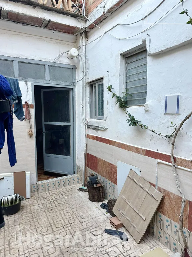 MUY AMPLIA Y LUMINOSA EN REAL VALENCIA — 31