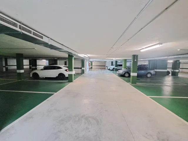 Plaza de garaje en venta en pleno centro - foto 3