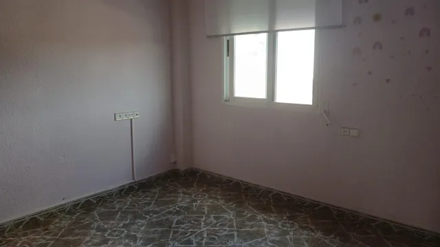 Se vende casa con bajo comercial — 20