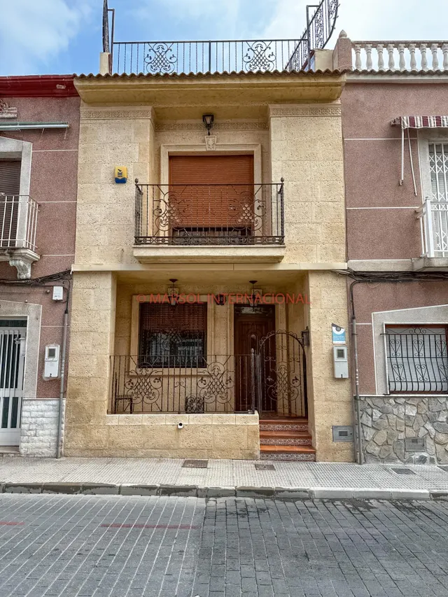 CASA DE NUEVA CONSTRUCCIÓN, AÑO 2011 EN ORIHUELA — 30