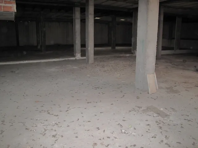 ++se vende local comercial dando a dos calles en esquina en el palmar murcia++ 946m2 — 16