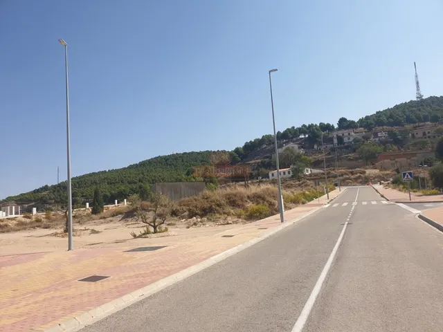 VENTA DE TERRENO URBANO EN CHINCHILLA — 13