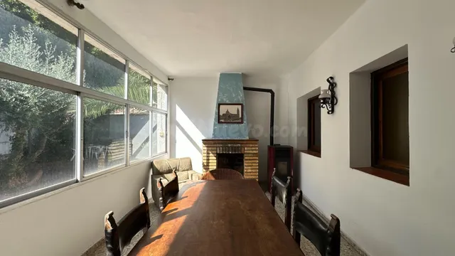 ¡Una casa con jardín, terraza y un sinfín de posibilidades en el corazón de Borja! — 3
