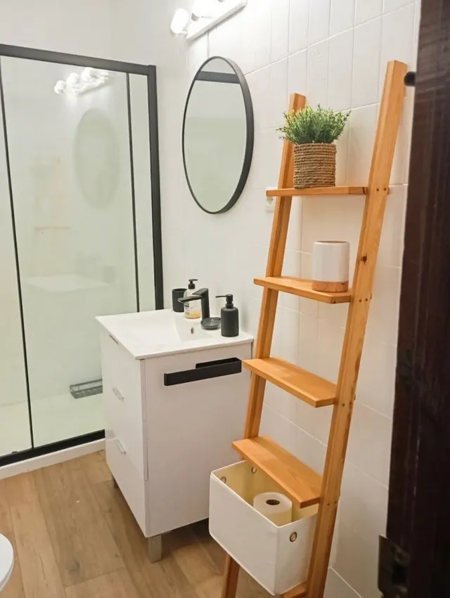 Piso reformado de 100 m2 con patio privado en Calle Barrio Nuevo — 10