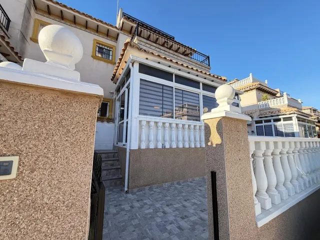 CASA ADOSADA REFORMADA CON GARAJE | LAS FILIPINAS, ORIHUELA  - foto 3