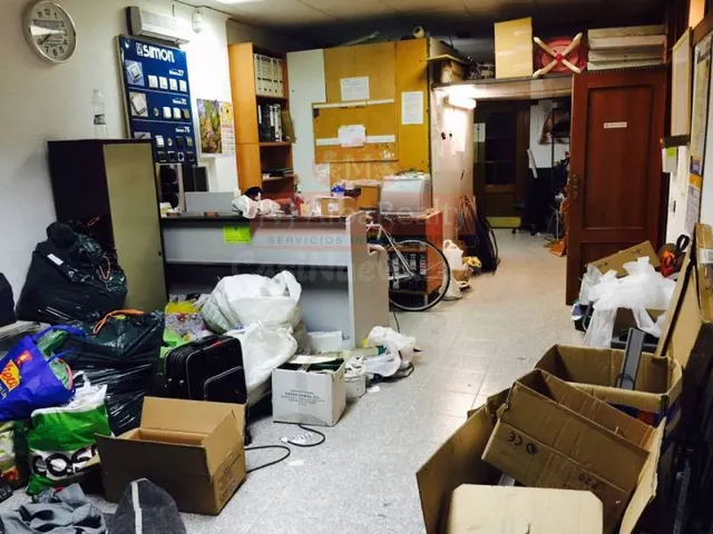 SE VENDE LOCAL COMERCIAL 2 º LINEA COMERCIAL 100 M