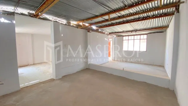 CASA EN VENTA EN ESQUINA – VILLA CAPLINA II ETAPA, TACNA - foto 4