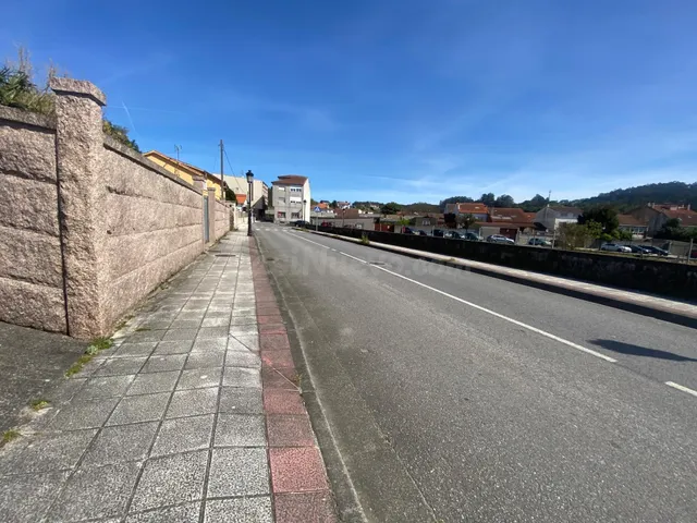 Oportunidad Única: Terreno Urbano en Caldas de Reis, Galicia - foto 4