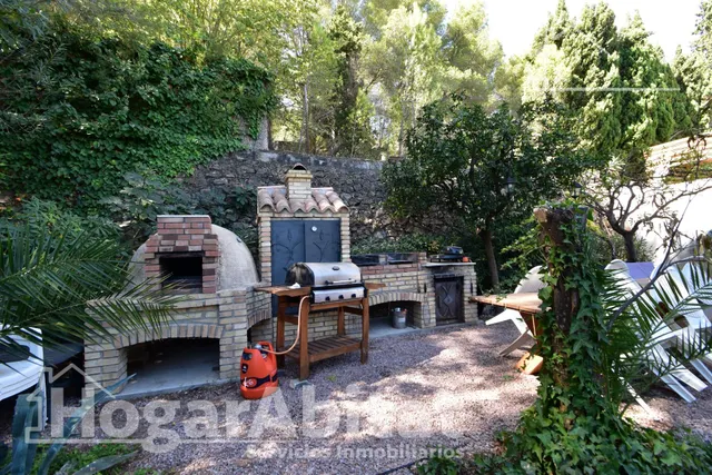 ¡chalet totalmente reformado con licencia turística! amplio con 4 viviendas independientes y piscina privada — 6