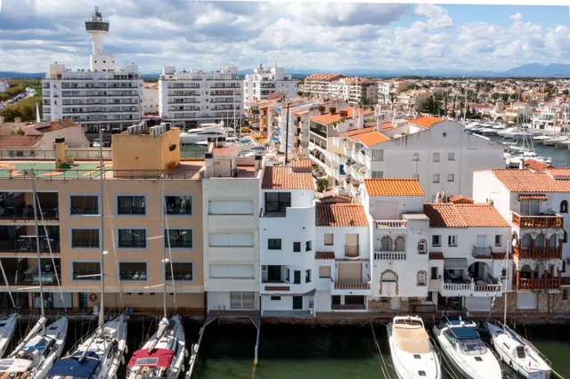 ¡Descubre esta fantastica vivienda en Empuriabrava! — 23