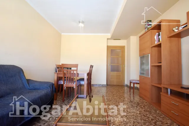 Gran amplitud, excelente luminosidad y precio atractivo en este piso con garaje — 20