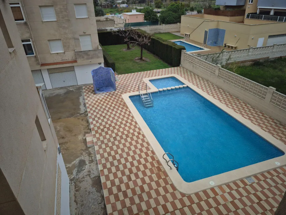 Acogedor Piso con Vistas al Mar en Playa Piles con piscina - ¡Tu Refugio Ideal!