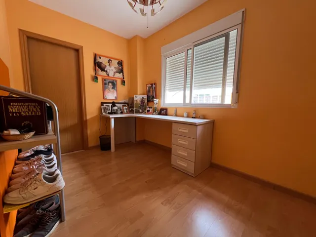 CHALET EN UNA DE LAS MEJORES URBANIZACIONES DE LLIRIA — 10
