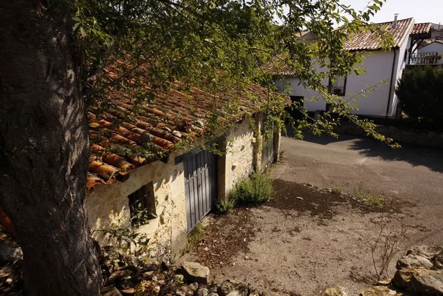 CUADRAS EN BIELVA — 6