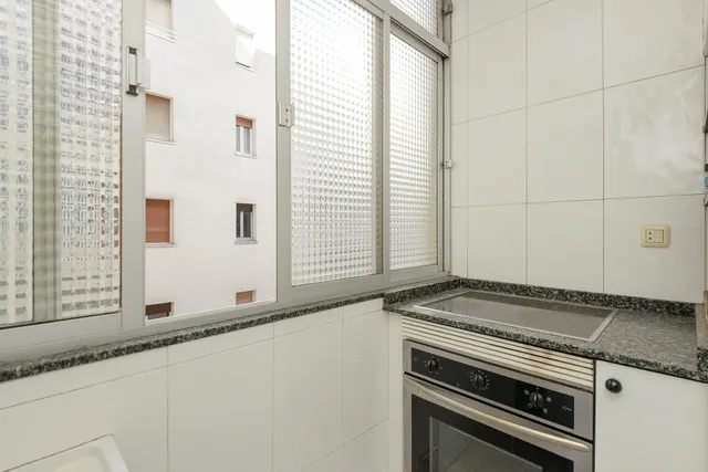 LUZ, CUATRO habitaciones ,TERRAZA Y TRASTERO EN UNA DE LAS MEJORES ZONAS DE OVIEDO — 8