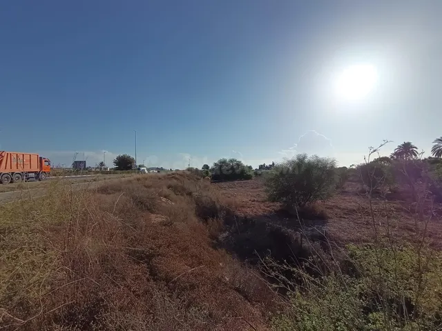 Parcela de 7.677 m2 fachada a carretera via parque Alicante - Elche — 5