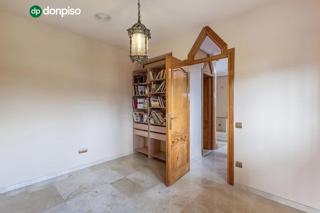 Espectacular casa independiente con piscina y grandes vistas en Monteluz (Peligros) — 43