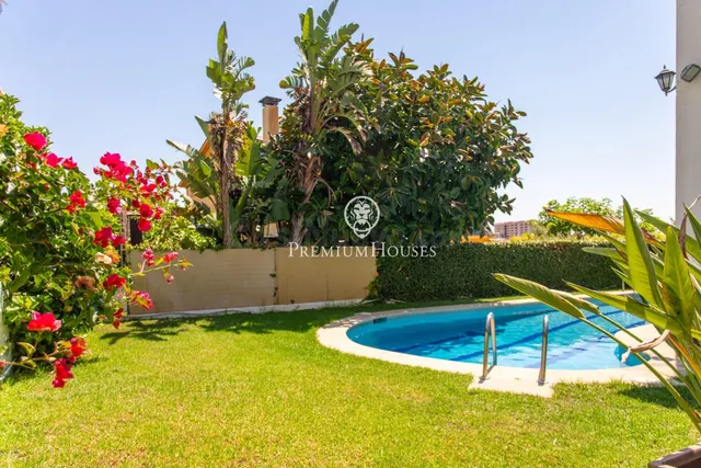 Casa en venta en El Masnou con piscina