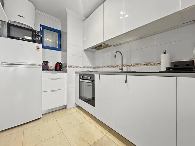 Apartamento reformado con vistas al mar en Campoamor - foto 5