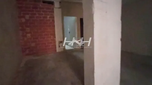 Local espacioso junto al Empalme. / HH Asesores, Inmobiliaria en Burjassot/ — 15