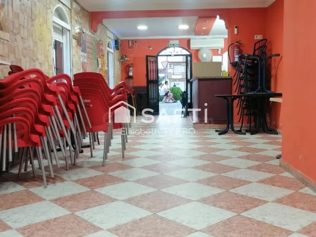 Local comercial premium en Avenida Carmen Amigo., Listo para - foto 3