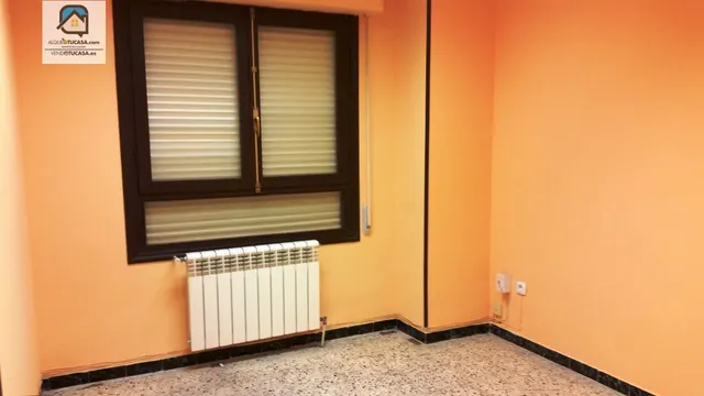OFICINA CENTRICA 4 DESPACHOS — 7
