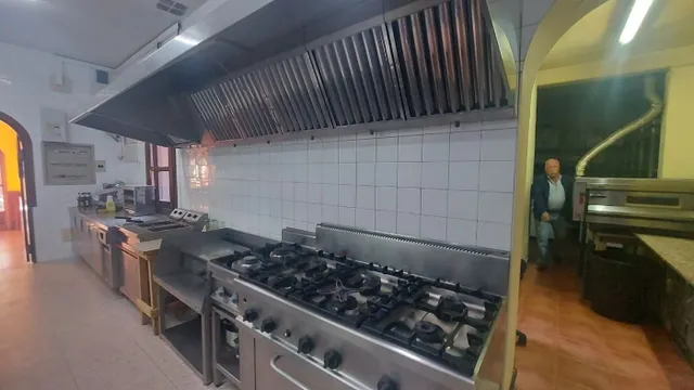 casa, restaurante y parcela en venta en la zona de santo domingo — 40