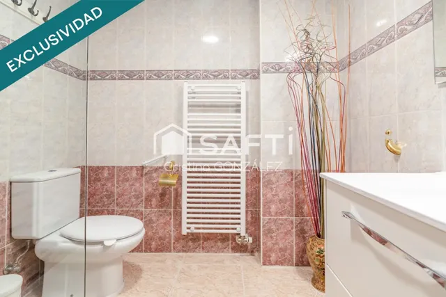 “Tu hogar ideal en Santa Maria – Fondo Sumella: práctico, luminoso y listo para entrar.” — 30