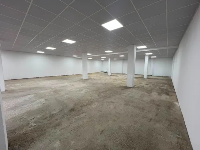 Local comercial 317m² en venta - La Paz - Montecarmelo - foto 4