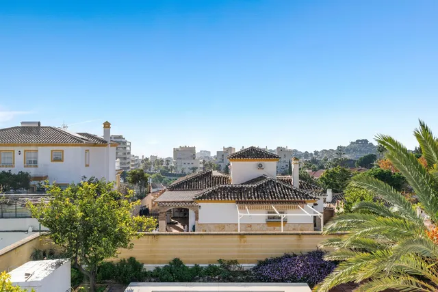 Chalet 5 habitaciones 318m² en venta - Centro — 40
