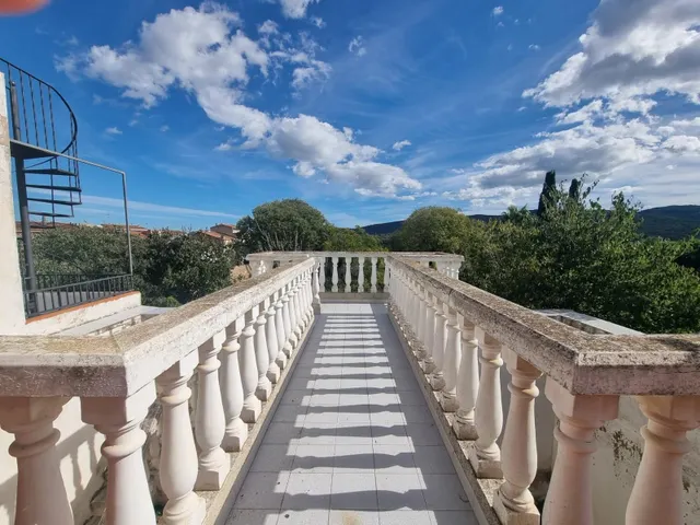 ¡Joyas arquitectónicas con alma! Casa señorial de 1913 con 4 - foto 2