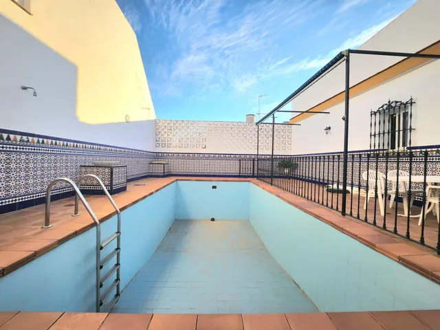 IMPRESIONANTE CASA EN CENTRO DE ALCALA DE UNA SOLA PLANTA CON LOCAL COMERCIAL Y GARAJE. — 6