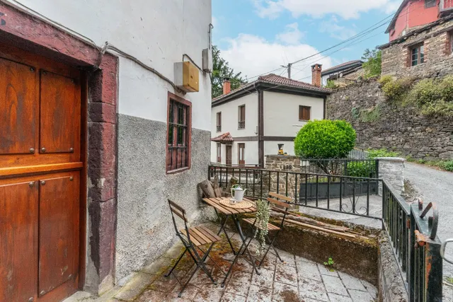Casa adosada con tejado renovado, 350 m2 construídos con vis - foto 3