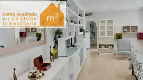 ¡pleno centro. junto a plaza de tendillas. piso con plaza de garaje incluida — 4