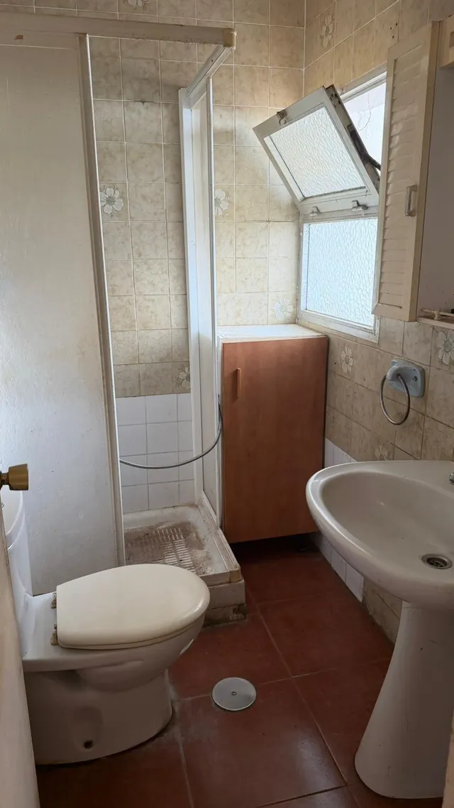 Oportunidad Única en Pedregalejo: Casa a Pasos de la Playa por €299,999 — 18